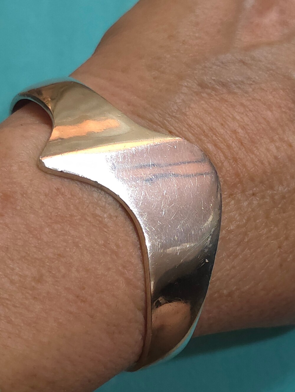 47.30 GRAM TAXCO NATIVE AMERICAN STERLING SILVER 925 BANGLE BRACELET ADJUSTABLE